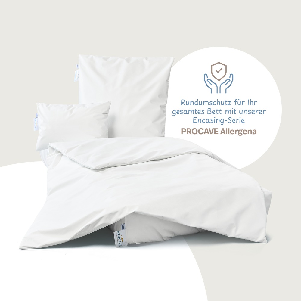 Komplett mit PROCAVE ALLERGENA bezogenes Bettset mit Kissen und Bettdecke